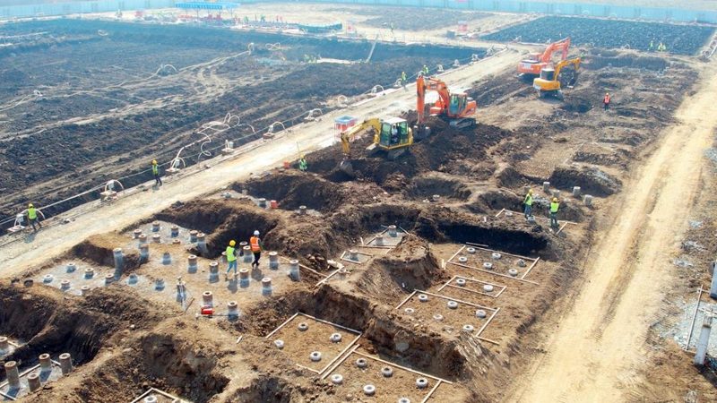 工程塑料与金属材料：性能对比与应用解析
