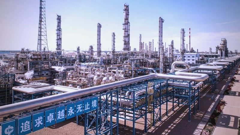 进口涂料树脂的价格主要由以下几部分构成：